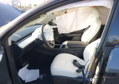 2023 Tesla Model Y Awd/Long Range Dual Motor All-Wheel Drive из США, поврежденный, VIN 7SAYGDEE4PF903647